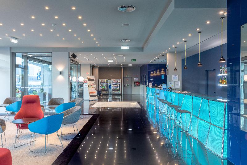 Holiday Inn Express Lisbon Alfragide - Lobi
