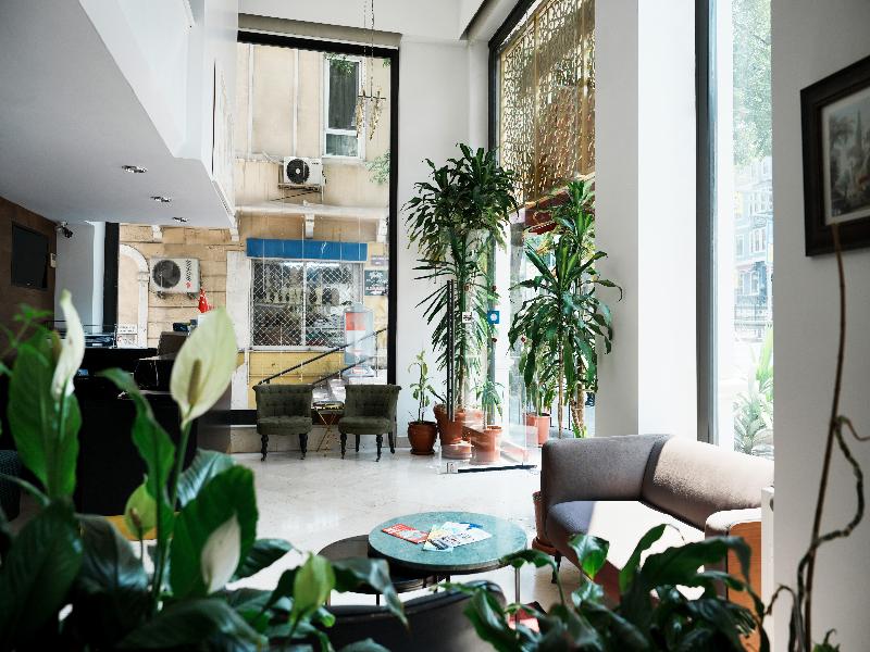 Taximtown Hotel - Lobi
