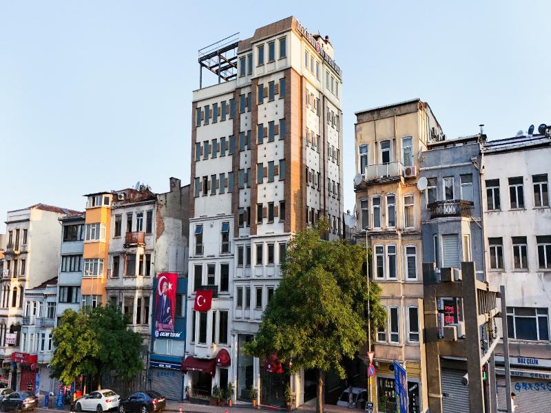 Taximtown Hotel - Genel