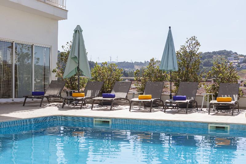Casa do Outeiro, Arts & Crafts Boutique Hotel - Havuz