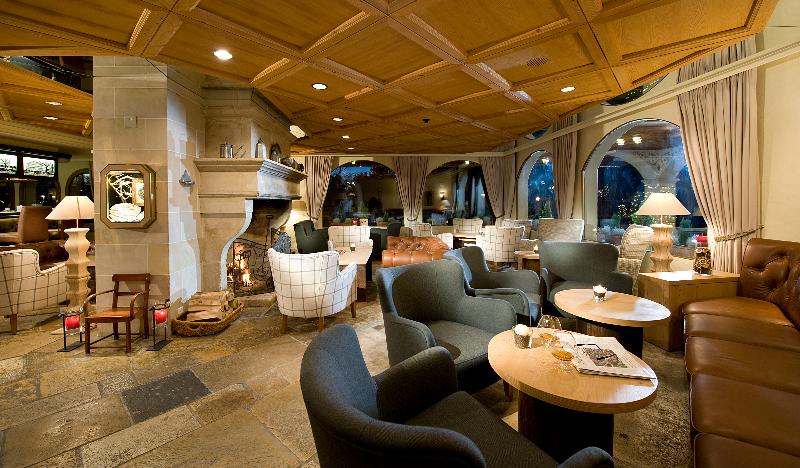 GOLFHOTEL Les Hauts de Gstaad & SPA - Bar