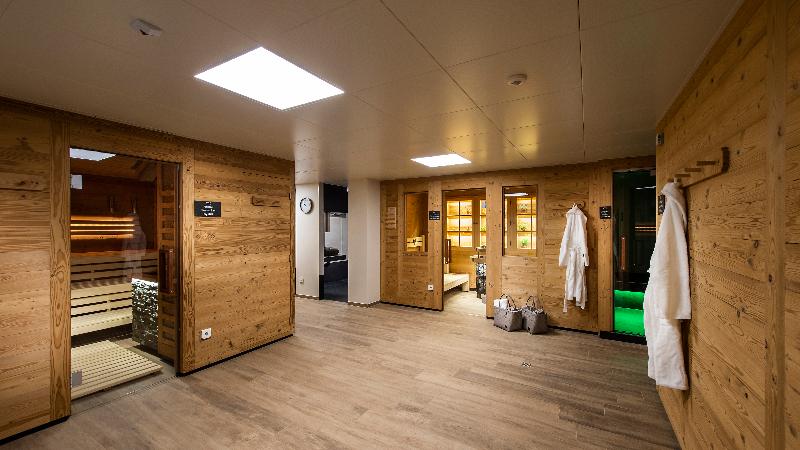 GOLFHOTEL Les Hauts de Gstaad & SPA - Havuz