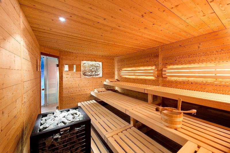 GOLFHOTEL Les Hauts de Gstaad & SPA - Havuz