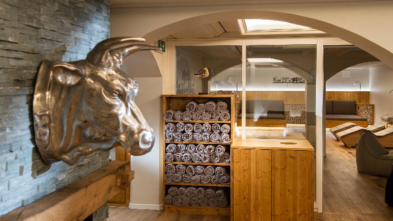 GOLFHOTEL Les Hauts de Gstaad & SPA - Havuz