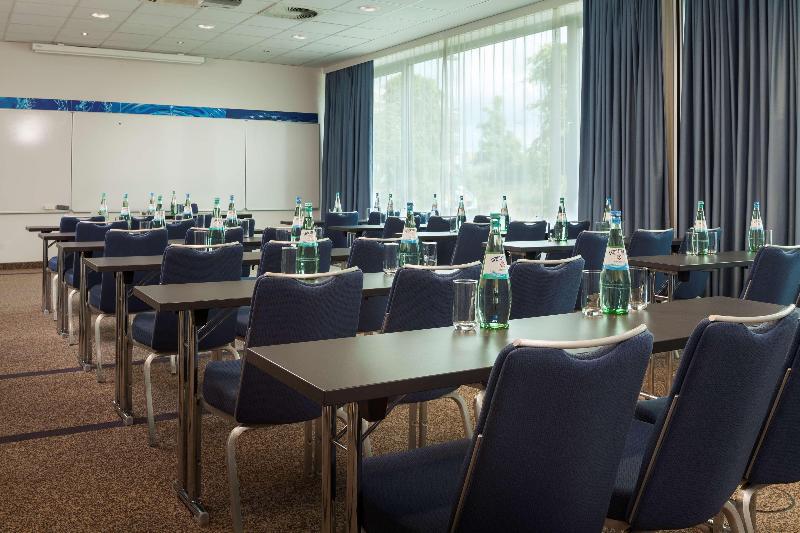 Park Inn by Radisson Frankfurt Airport - Toplantı
