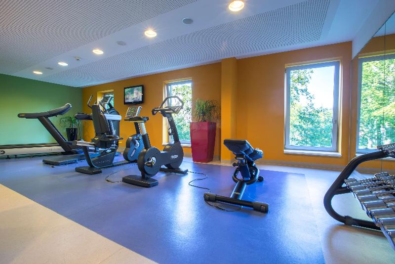 Park Inn by Radisson Frankfurt Airport - Aktivite