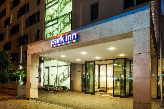 Park Inn by Radisson Frankfurt Airport otel fotoğrafı