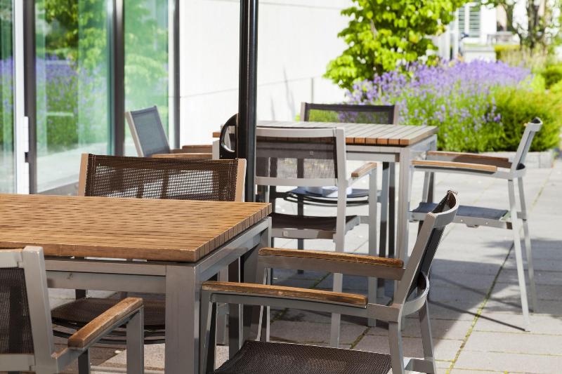 Park Inn by Radisson Frankfurt Airport - Restoran