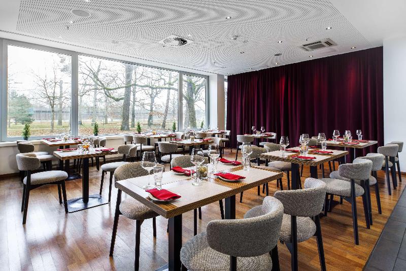 Park Inn by Radisson Frankfurt Airport - Restoran