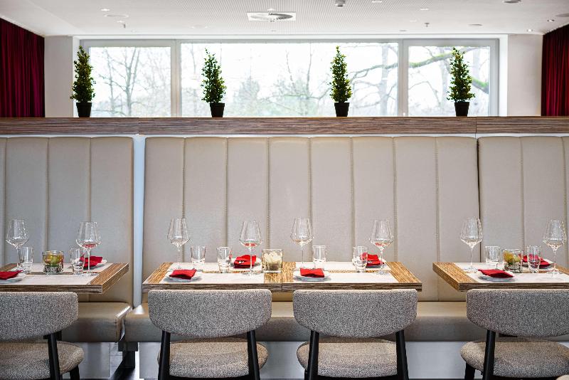 Park Inn by Radisson Frankfurt Airport - Restoran