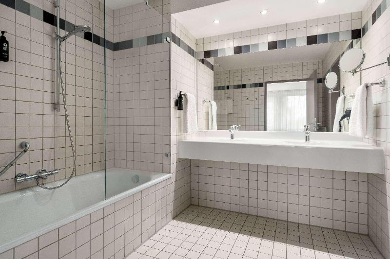Vienna House Easy by Wyndham Gunzburg - Oda
