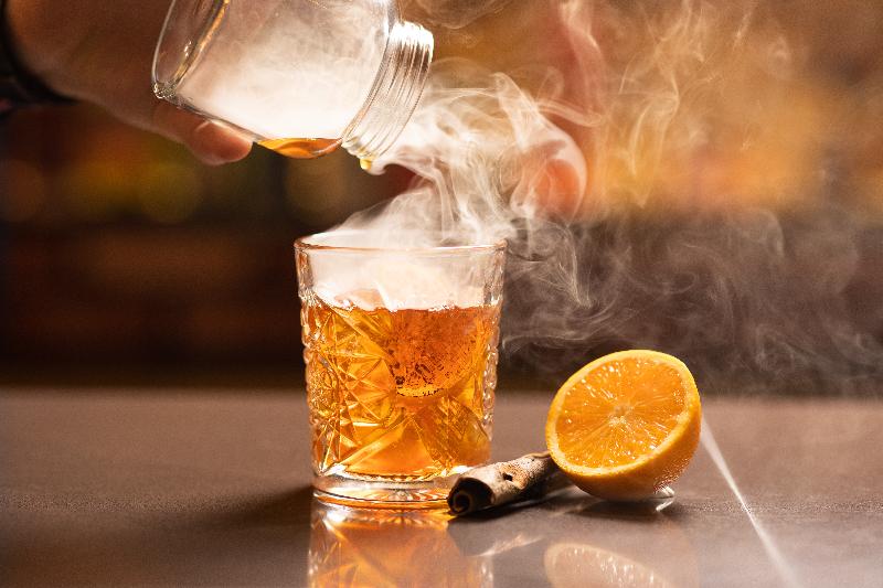 DoubleTree by Hilton Manchester - Piccadilly - Bar