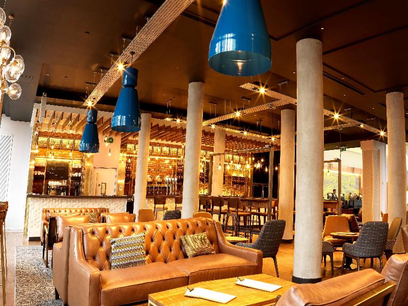 DoubleTree by Hilton Manchester - Piccadilly - Bar