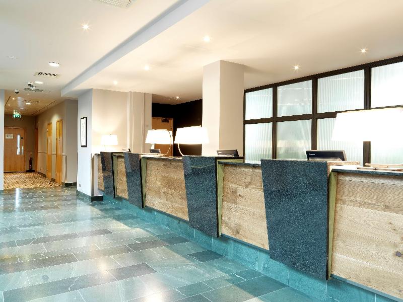 Hilton Garden Inn Birmingham Brindleyplace - Lobi