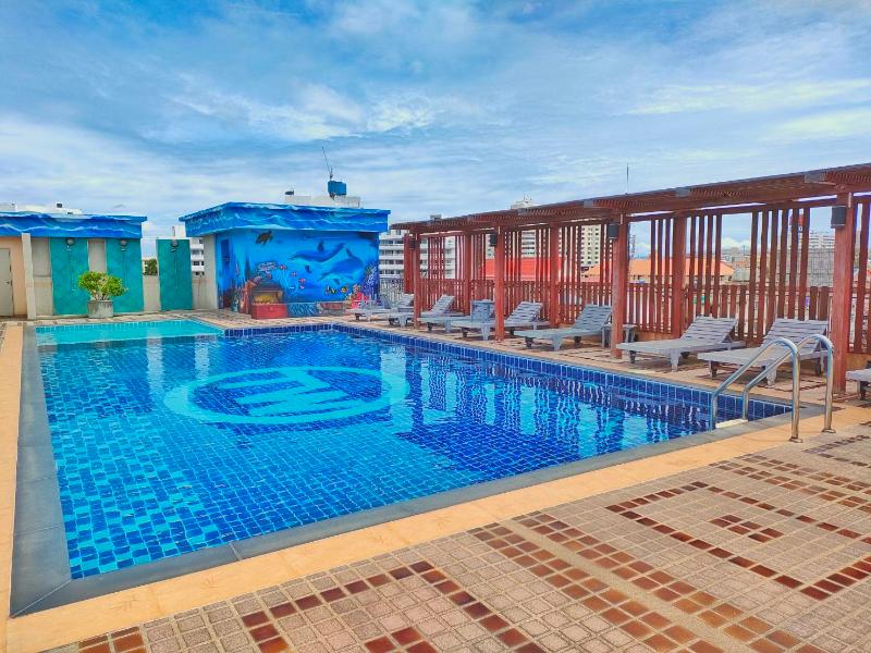 Bay Walk Residence Pattaya - Havuz