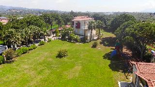 Irida Resort Suites