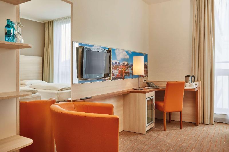 H+ Hotel Berlin-Mitte - Oda