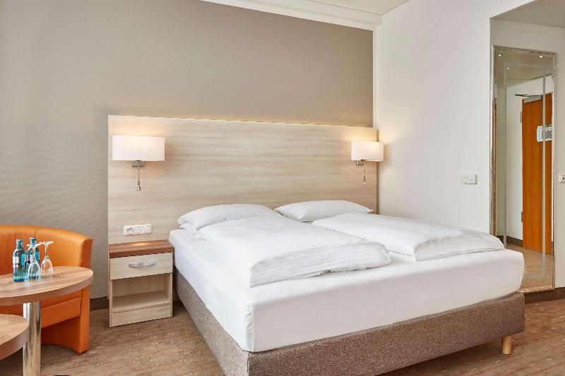 H+ Hotel Berlin-Mitte - Oda