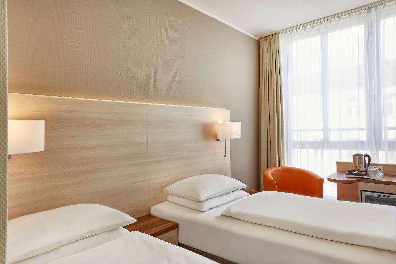 H+ Hotel Berlin-Mitte - Oda