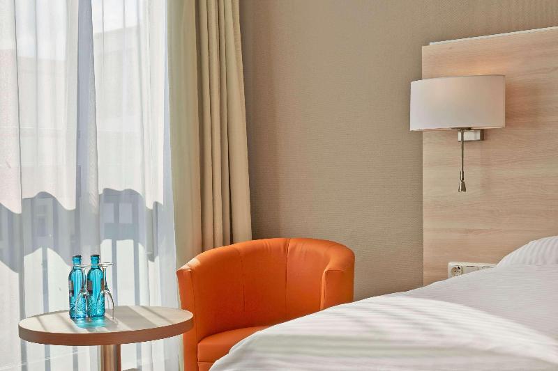 H+ Hotel Berlin-Mitte - Oda