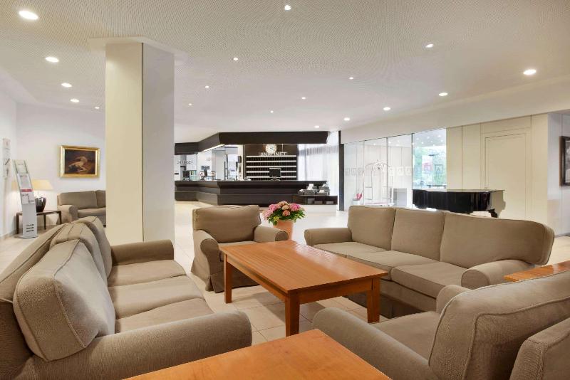 Ramada Nürnberg Parkhotel - Lobi