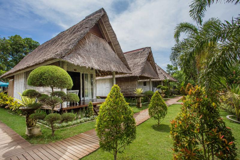 Bay Shore Huts Lembongan - Havuz