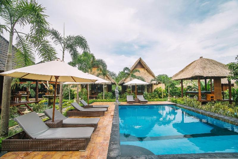 Bay Shore Huts Lembongan - Havuz