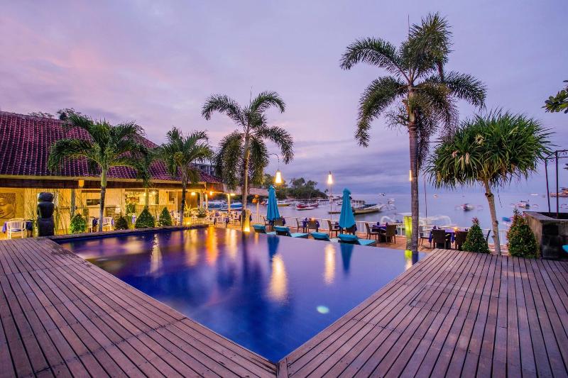 Bay Shore Huts Lembongan - Havuz