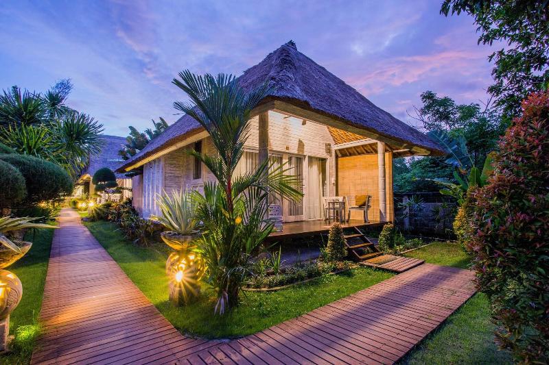 Bay Shore Huts Lembongan - Teras