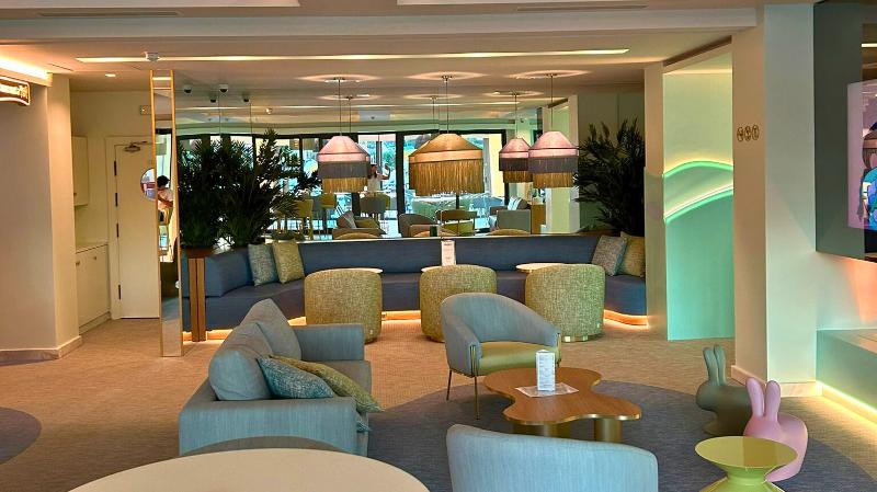 Aquashow Park Hotel - Lobi