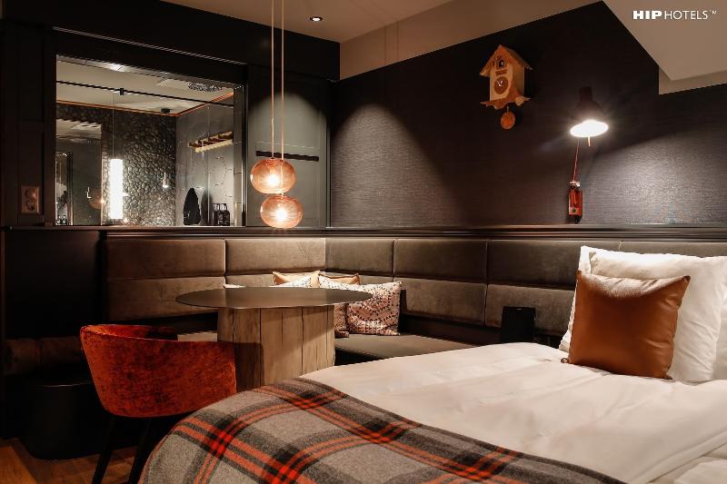 HUUS Gstaad Hotel - Oda
