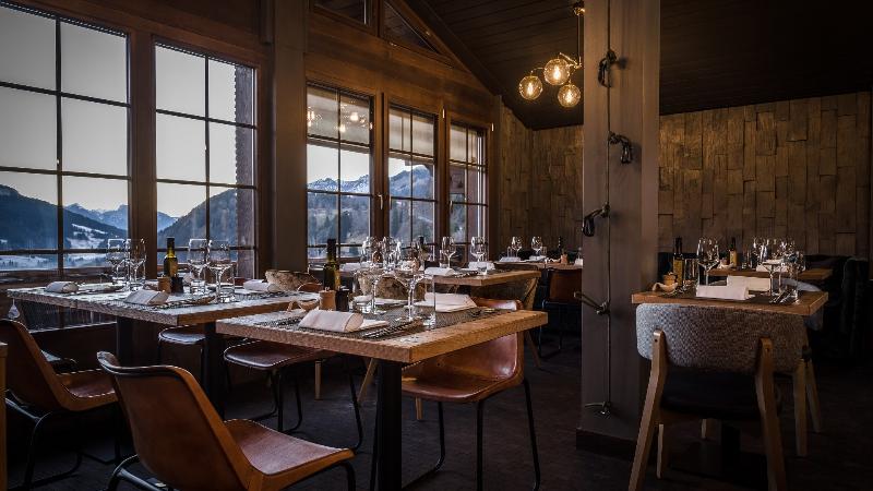 HUUS Gstaad Hotel - Restoran