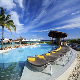 Centara Ras Fushi Resort & Spa Maldives fotoÄŸrafÄ±