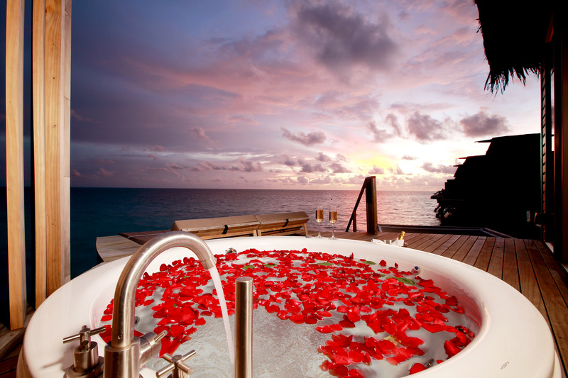 Centara Ras Fushi Resort & Spa Maldives - Teras