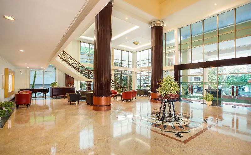 Swiss-Belhotel Tarakan - Lobi