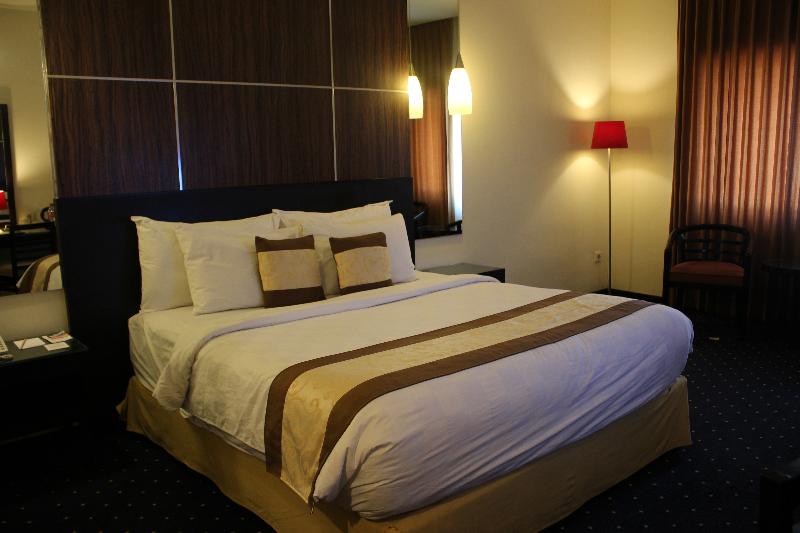 Swiss BelHotel Silae Palu - Oda