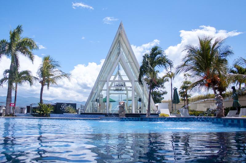Swiss BelHotel Silae Palu - Havuz