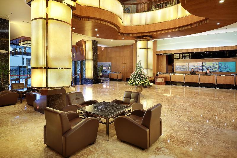 Swiss-Belhotel Maleosan Manado - Lobi