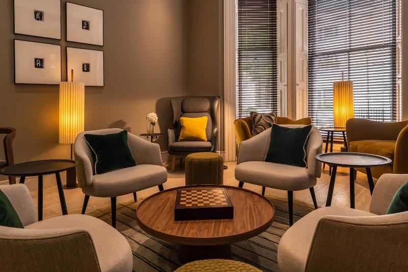 The Resident Kensington - Bar