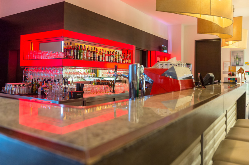 Park Inn by Radisson Sarvar Resort & Spa - Bar