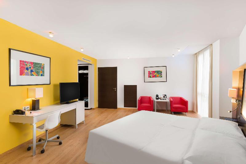 Park Inn by Radisson Sarvar Resort & Spa - Oda