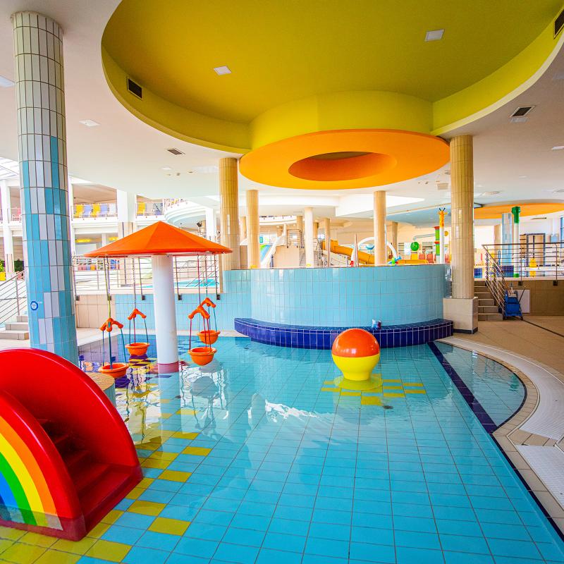 Park Inn by Radisson Sarvar Resort & Spa - Havuz