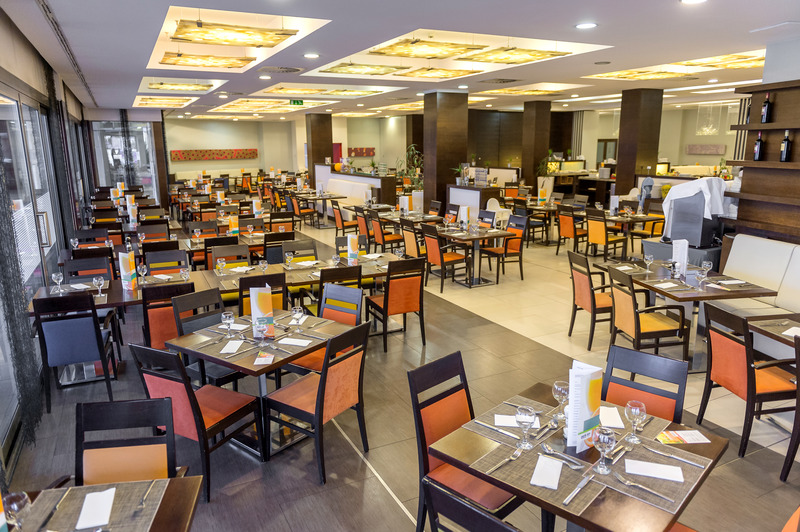 Park Inn by Radisson Sarvar Resort & Spa - Restoran