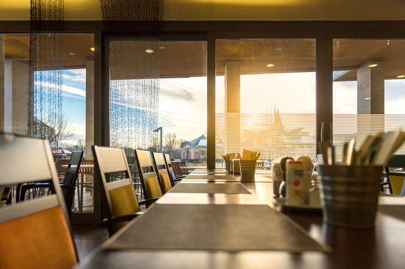 Park Inn by Radisson Sarvar Resort & Spa - Restoran