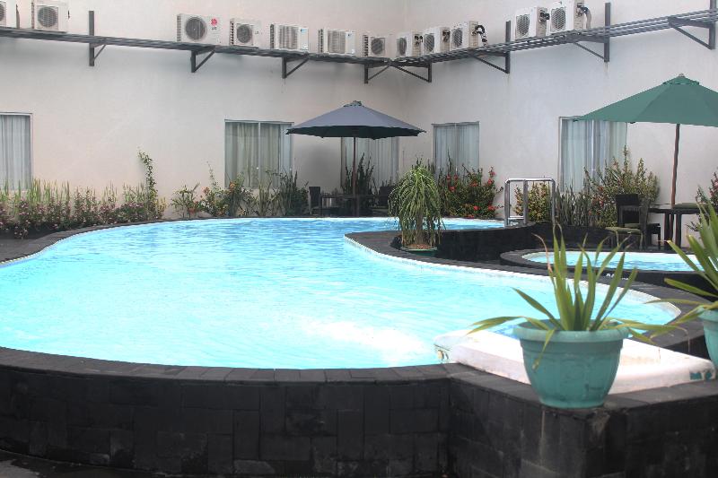 Swiss-Belhotel Manokwari - Havuz