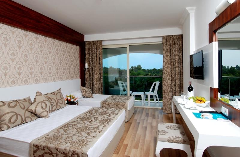 Berry Blue Hotel - Oda