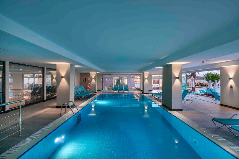 Corendon Playa Kemer - Havuz