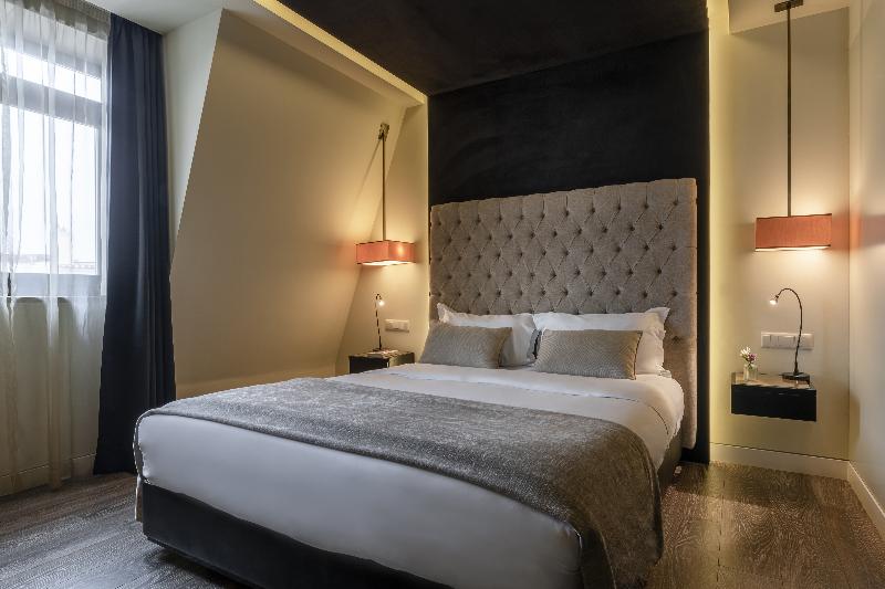 9Hotel Mercy - Oda