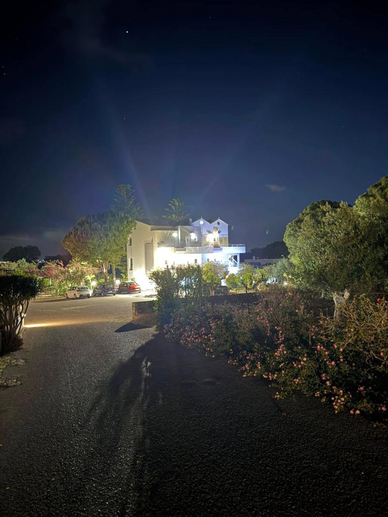 George Beach Studios - Genel