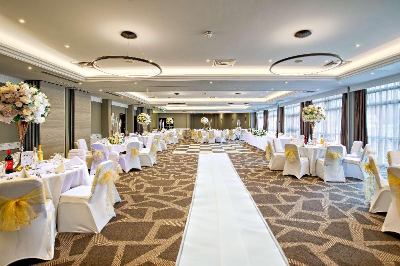 DoubleTree by Hilton London Ealing - Genel
